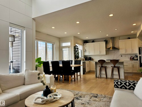 1265 Peregrine Terrace, Edmonton, AB - Indoor Photo Showing Living Room