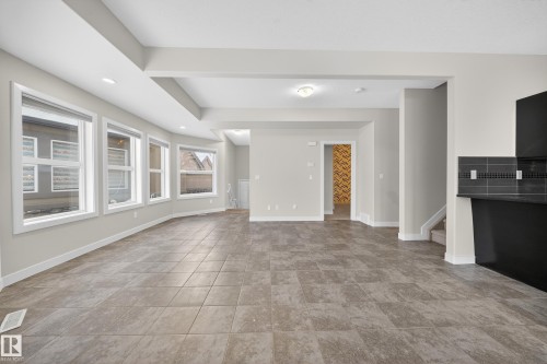 17 1720 Garnett Point(E), Edmonton, AB - Indoor