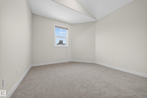 17 1720 Garnett Point(E), Edmonton, AB - Indoor Photo Showing Other Room
