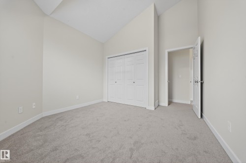 17 1720 Garnett Point(E), Edmonton, AB - Indoor Photo Showing Other Room