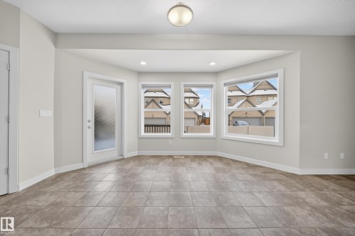 17 1720 Garnett Point(E), Edmonton, AB - Indoor Photo Showing Other Room
