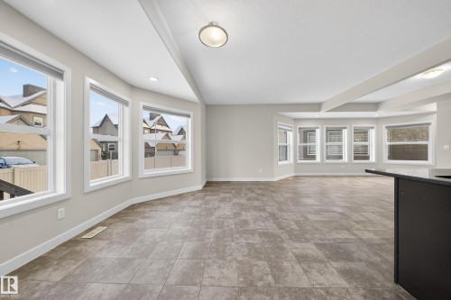 17 1720 Garnett Point(E), Edmonton, AB - Indoor Photo Showing Other Room