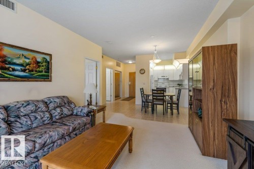 313 11260 153 Avenue, Edmonton, AB - Indoor Photo Showing Living Room
