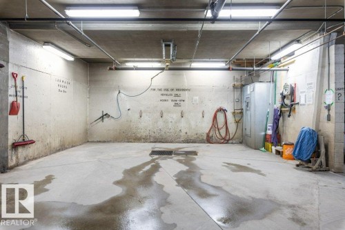 313 11260 153 Avenue, Edmonton, AB - Indoor Photo Showing Garage