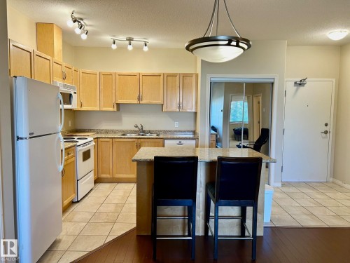 115 105 West Haven Drive, Leduc, AB - Indoor Photo Showing Kitchen With Double Sink