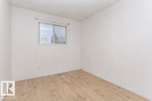 3518 42A Avenue, Edmonton, AB - Indoor Photo Showing Other Room