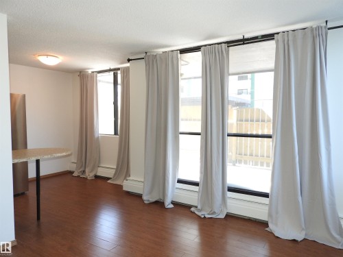 105 10160 115 Street, Edmonton, AB - Indoor Photo Showing Other Room