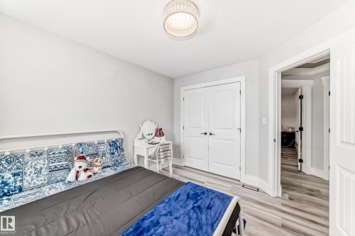 6113 60 Street, Beaumont, AB - Indoor