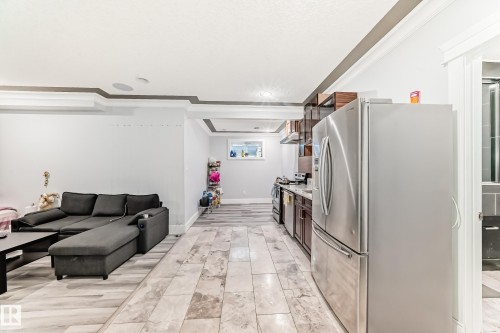 6113 60 Street, Beaumont, AB - Indoor