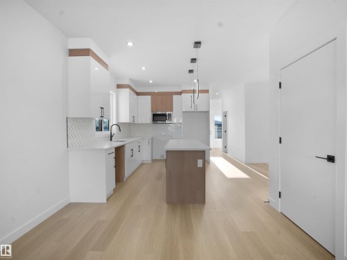 334 Roberts Wynd, Leduc, AB - Indoor Photo Showing Kitchen