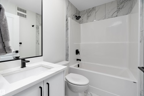 40 Chambery Crescent, St. Albert, AB - Indoor Photo Showing Bathroom