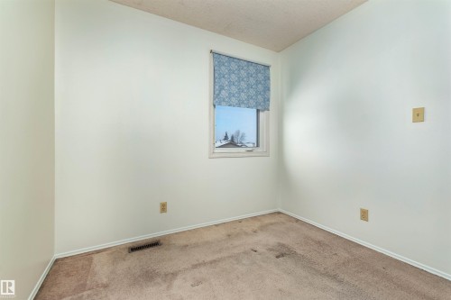 14911 29 Street, Edmonton, AB - Indoor Photo Showing Other Room