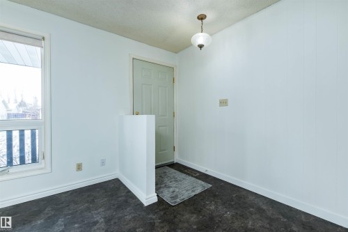 14911 29 Street, Edmonton, AB - Indoor Photo Showing Other Room