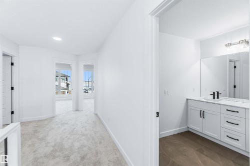 2211 4 Avenue, Edmonton, AB - Indoor Photo Showing Other Room