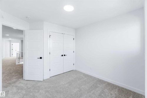 2211 4 Avenue, Edmonton, AB - Indoor Photo Showing Other Room