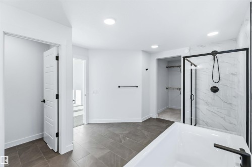 2211 4 Avenue, Edmonton, AB - Indoor