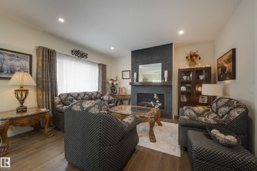 64 Maple Crescent, Gibbons, AB - Indoor Photo Showing Living Room