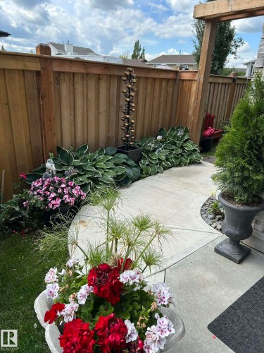 64 Maple Crescent, Gibbons, AB - Outdoor