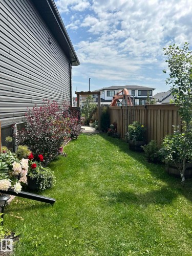 64 Maple Crescent, Gibbons, AB - Outdoor