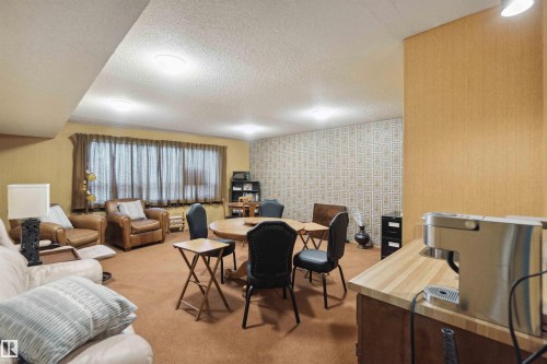 305 8707 107 Street, Edmonton, AB - Indoor