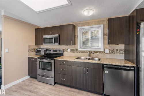 482 53222 Rge Rd 272, Rural Parkland County, AB - Indoor Photo Showing Kitchen With Stainless Steel Kitchen With Double Sink