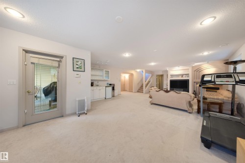 201 Erin Ridge Drive, St. Albert, AB - Indoor Photo Showing Other Room