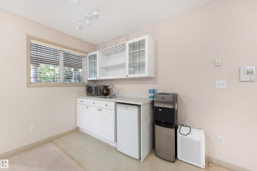 201 Erin Ridge Drive, St. Albert, AB - Indoor Photo Showing Laundry Room