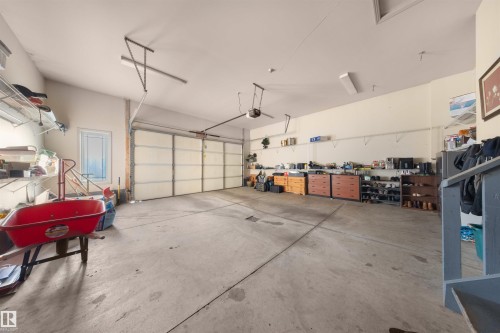 201 Erin Ridge Drive, St. Albert, AB - Indoor Photo Showing Garage