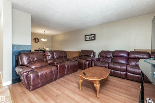 2031 Saddleback Road, Edmonton, AB - Indoor Photo Showing Living Room