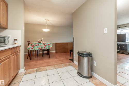 2031 Saddleback Road, Edmonton, AB - Indoor Photo Showing Other Room