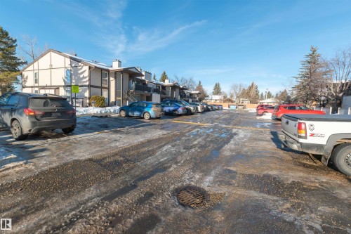 2031 Saddleback Road, Edmonton, AB - Outdoor