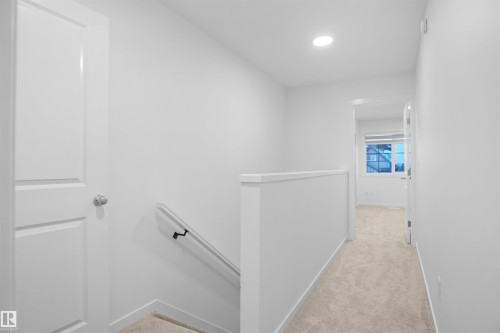 1 1215 Keswick Drive, Edmonton, AB - Indoor Photo Showing Other Room