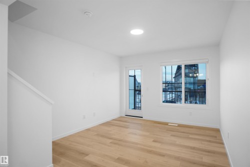 1 1215 Keswick Drive, Edmonton, AB - Indoor Photo Showing Other Room