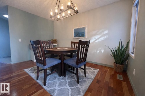 19011 92A Avenue, Edmonton, AB - Indoor Photo Showing Dining Room