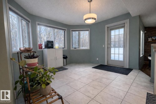 19011 92A Avenue, Edmonton, AB - Indoor Photo Showing Other Room