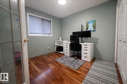 19011 92A Avenue, Edmonton, AB - Indoor Photo Showing Office