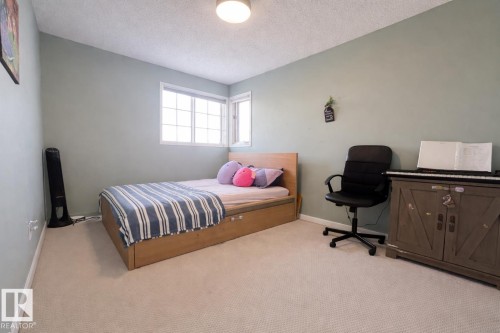 19011 92A Avenue, Edmonton, AB - Indoor Photo Showing Bedroom