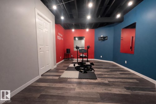 19011 92A Avenue, Edmonton, AB - Indoor Photo Showing Other Room