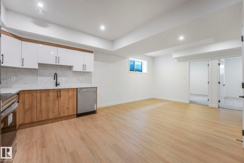 12206 63 Street, Edmonton, AB - Indoor Photo Showing Kitchen