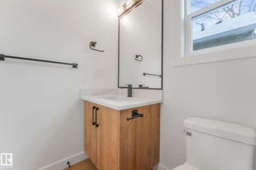 12206 63 Street, Edmonton, AB - Indoor Photo Showing Bathroom
