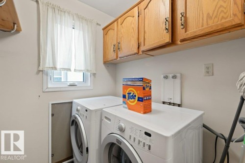 10511 74 Street, Edmonton, AB - Indoor Photo Showing Laundry Room