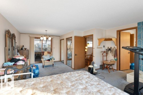 10511 74 Street, Edmonton, AB - Indoor Photo Showing Other Room