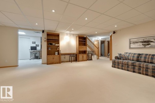 752 Wilkin Close, Edmonton, AB - Indoor