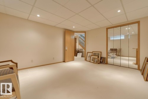752 Wilkin Close, Edmonton, AB - Indoor