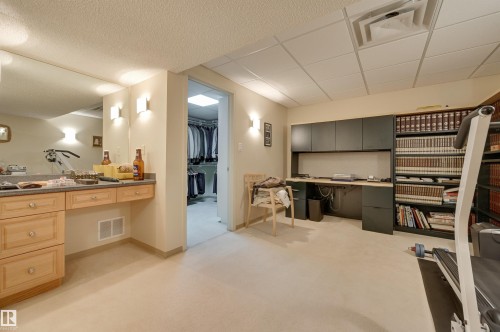 752 Wilkin Close, Edmonton, AB - Indoor