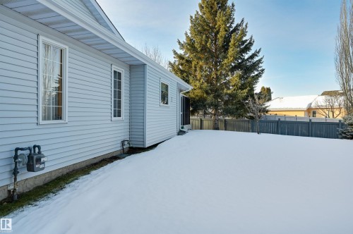 752 Wilkin Close, Edmonton, AB - Outdoor With Exterior