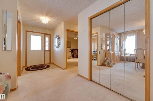 752 Wilkin Close, Edmonton, AB - Indoor Photo Showing Other Room