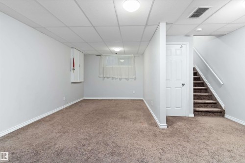 22 16003 132 Street, Edmonton, AB - Indoor Photo Showing Other Room