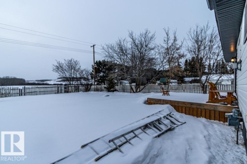 5006 51 St, Myrnam, AB - Outdoor