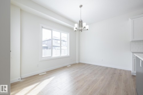 5069 Cawsey Link, Edmonton, AB - Indoor Photo Showing Other Room